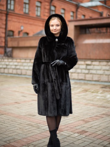 Пальто Мэри 110 с капюшоном
