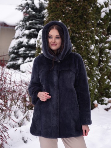 Агата 80 — Капюшон, Тёмный кот